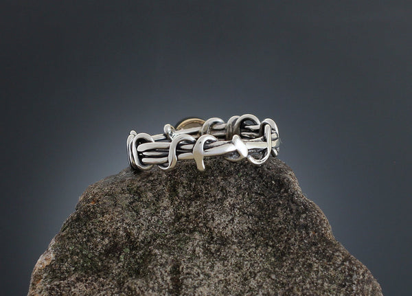 Wrapped Vine Ring with CZ in Gold Bezel