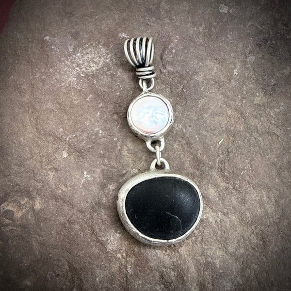 River Stone Pendant with pink pearl