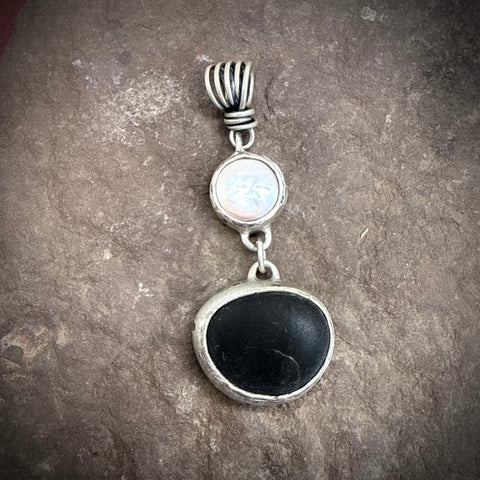 River Stone Pendant with pink pearl
