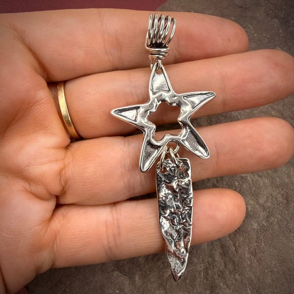 Shooting star pendant