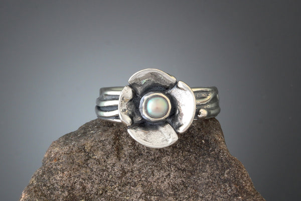 Dogwood Flower Pearl Ring