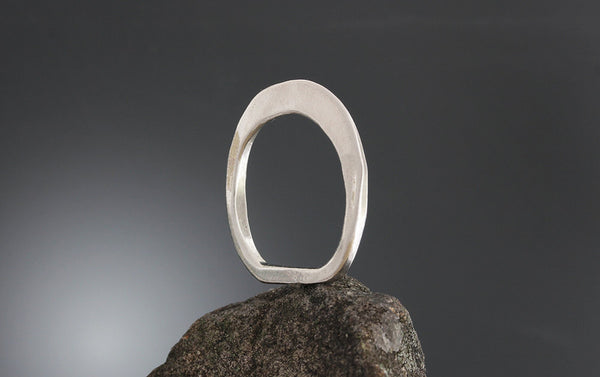 Thin Flare Ring
